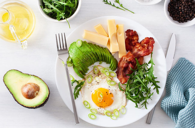 صبحانه کتوژنیک : انواع دستورالعمل ها برای رژیم کتو - اندام برتر